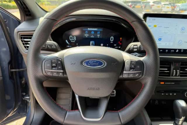 Ford Focus (2024) thumbnail 3