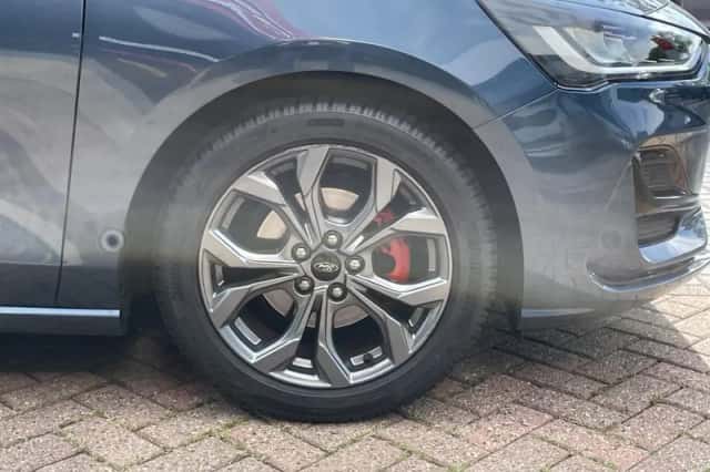 Ford Focus (2024) thumbnail 5