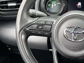 Toyota Yaris (2022) thumbnail 23