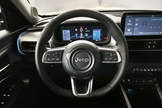 Jeep Avenger (2025) thumbnail 3