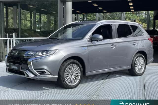 Mitsubishi Outlander (2018) thumbnail 1
