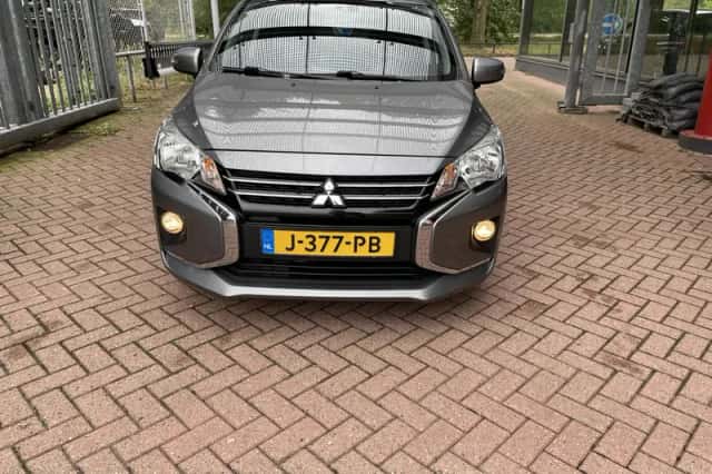 Mitsubishi Space Star (2020) thumbnail 2