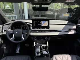 Mitsubishi Outlander (2026) thumbnail 3