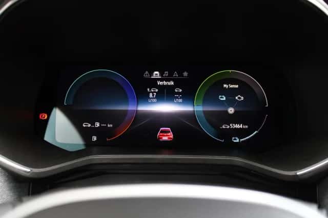 Renault Clio (2023) thumbnail 4