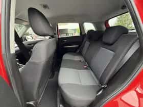 Suzuki Vitara (2022) thumbnail 8