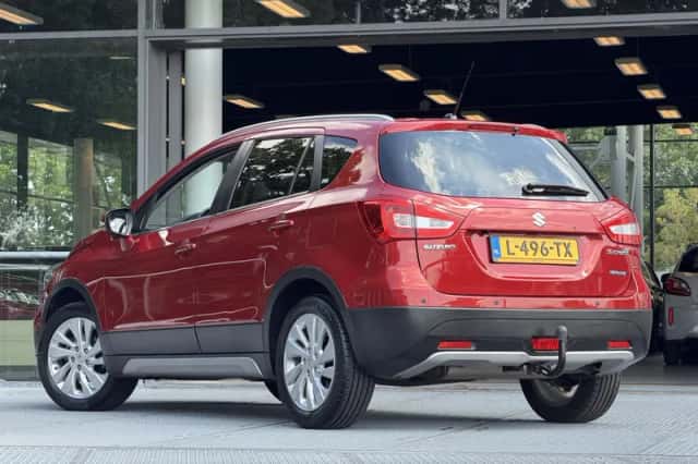 Suzuki S-Cross (2020) thumbnail 6