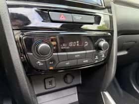 Suzuki Vitara (2021) thumbnail 14