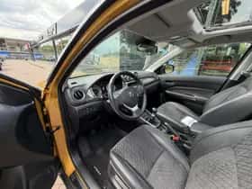 Suzuki Vitara (2021) thumbnail 15