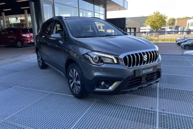 Suzuki S-Cross (2021) thumbnail 6