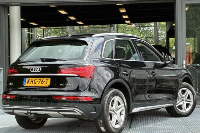 Audi Q5 (2021) thumbnail 2