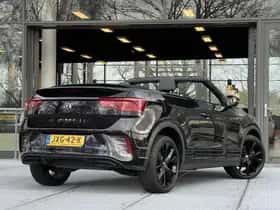 Volkswagen T-Roc (2022) thumbnail 3