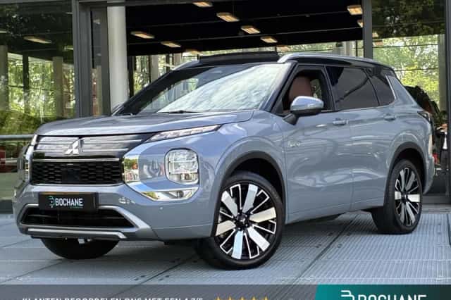 Mitsubishi Outlander (2025) thumbnail 1