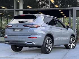 Mitsubishi Outlander (2026) thumbnail 2