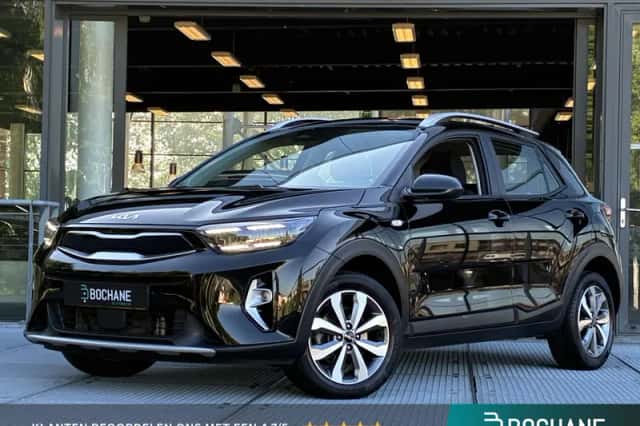 Kia Stonic (2023) thumbnail 1
