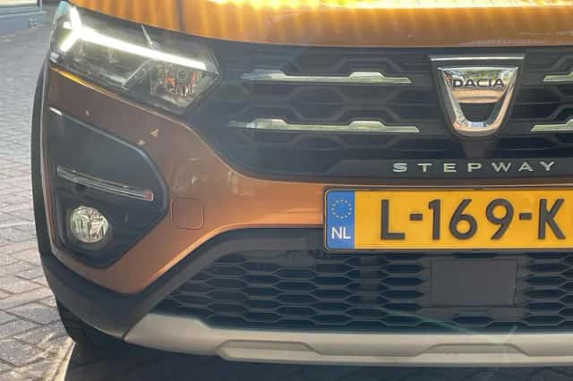 Dacia Sandero Stepway (2021) thumbnail 4