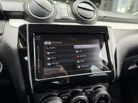 Suzuki Swift (2019) thumbnail 11