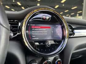 MINI Cooper S (2024) thumbnail 11