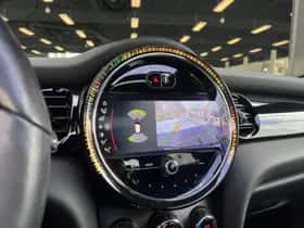 MINI Cooper S (2024) thumbnail 12