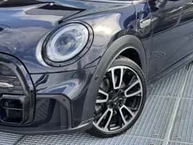 MINI Cooper S (2024) thumbnail 18