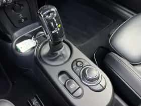 MINI Cooper S (2024) thumbnail 28