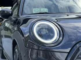 MINI Cooper S (2024) thumbnail 30