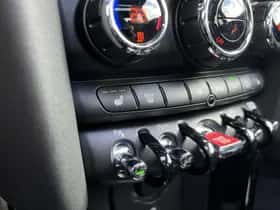 MINI Cooper S (2024) thumbnail 35
