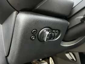 MINI Cooper S (2024) thumbnail 40