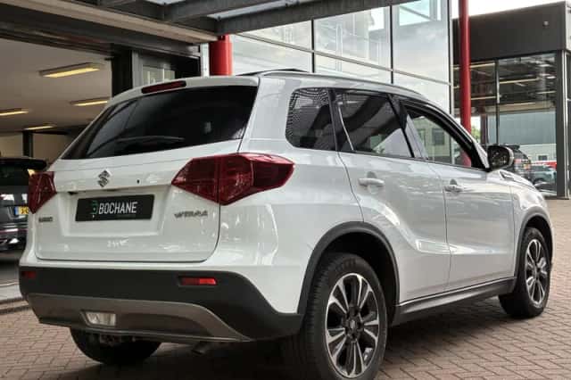 Suzuki Vitara (2019) thumbnail 4
