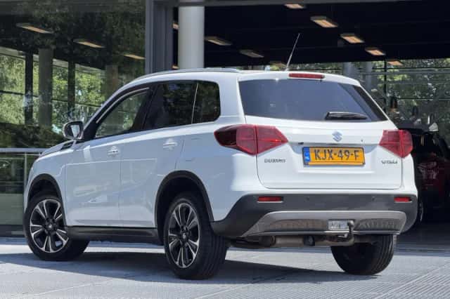 Suzuki Vitara (2019) thumbnail 6