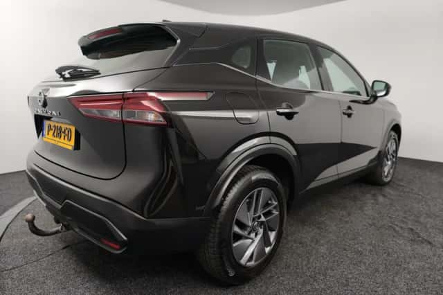 Nissan Qashqai (2022) thumbnail 2