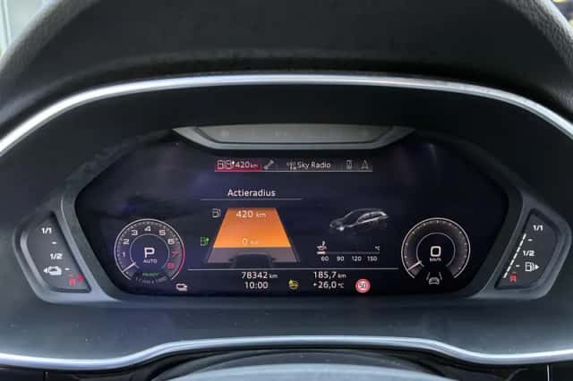 Audi Q3 (2021) thumbnail 4