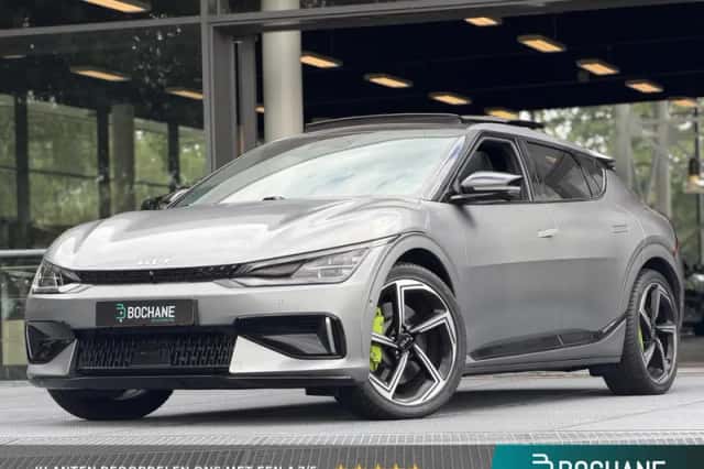 Kia EV6 (2023) thumbnail 1