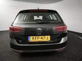 Volkswagen Passat (2021) thumbnail 17