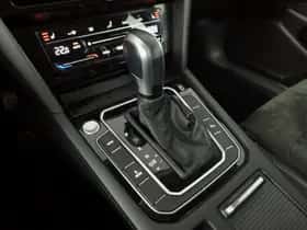 Volkswagen Passat (2021) thumbnail 21