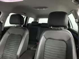 Volkswagen Passat (2021) thumbnail 23