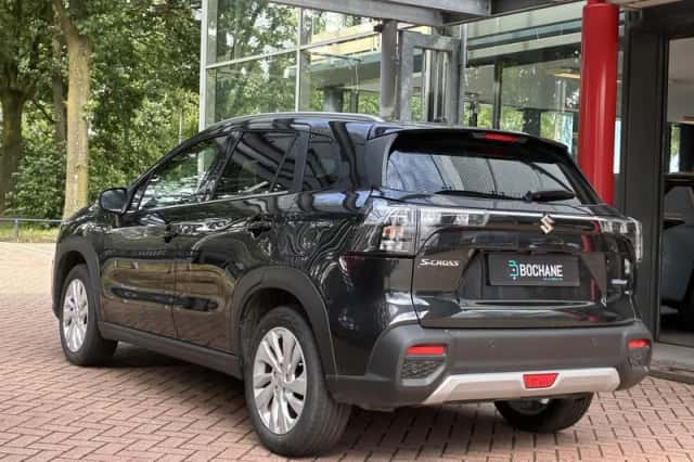 Suzuki S-Cross (2025) thumbnail 6