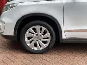 Suzuki Vitara (2017) thumbnail 4