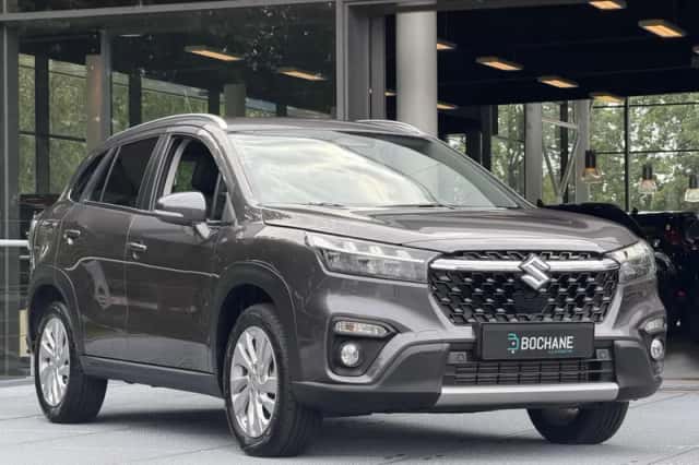 Suzuki S-Cross (2025) thumbnail 5