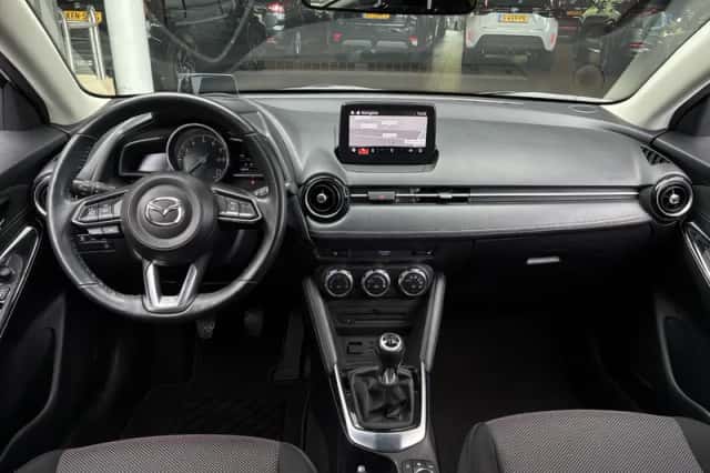 Mazda 2 (2019) thumbnail 3