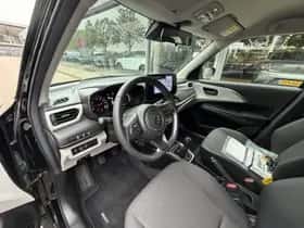 Suzuki Swift (2025) thumbnail 14