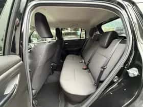 Suzuki Swift (2025) thumbnail 7