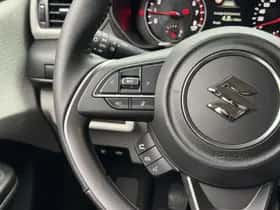 Suzuki Swift (2025) thumbnail 10