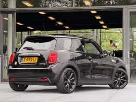 MINI Electric (2021) thumbnail 2