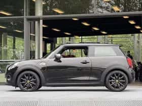 MINI Electric (2021) thumbnail 16