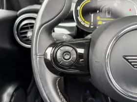 MINI Electric (2021) thumbnail 21