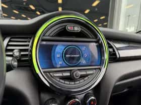 MINI Electric (2021) thumbnail 9