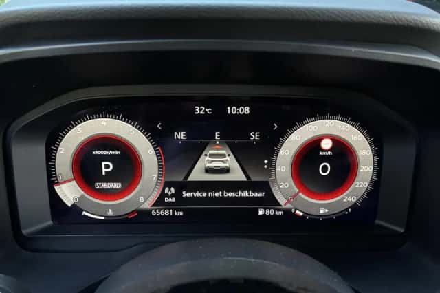 Nissan Qashqai (2023) thumbnail 3