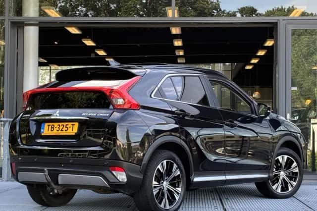 Mitsubishi Eclipse Cross (2018) thumbnail 2
