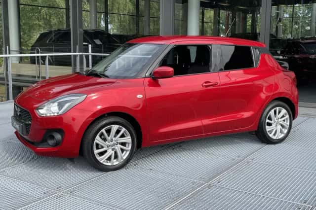 Suzuki Swift (2023) thumbnail 2