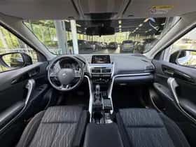 Mitsubishi Eclipse Cross (2018) thumbnail 3